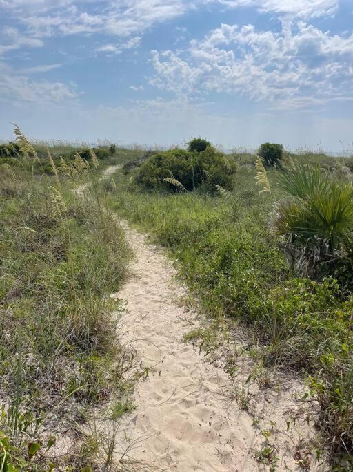 Tybee Sunshine ~ 50 Steps 'Till Toes In The Sand Tybee Island Eksteriør billede